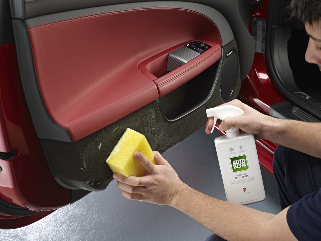 945106401 INTERIEUR SPONS